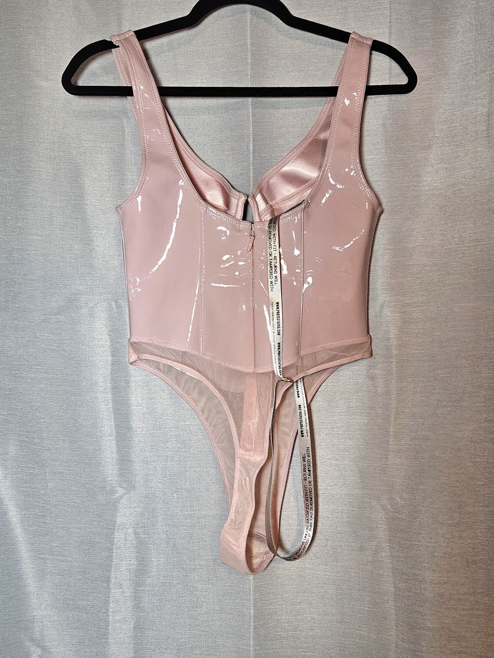 NWT House of CB - 'Kezia' Pink Vinyl Bodysuit Size Small - Picture 3 of 5